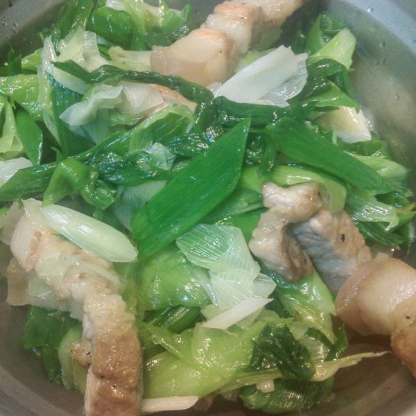 蒜苗炒鹹豬肉 : 游雅婷一起做