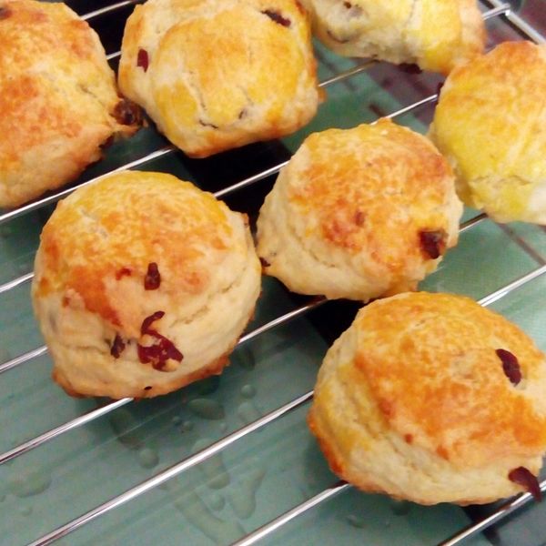 蔓越莓鮮奶油司康 : Agatha Atonga一起做
