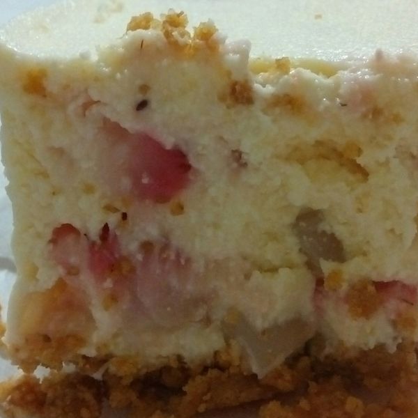 【免烤箱】特濃草莓生乳酪蛋糕：tzu 一起做