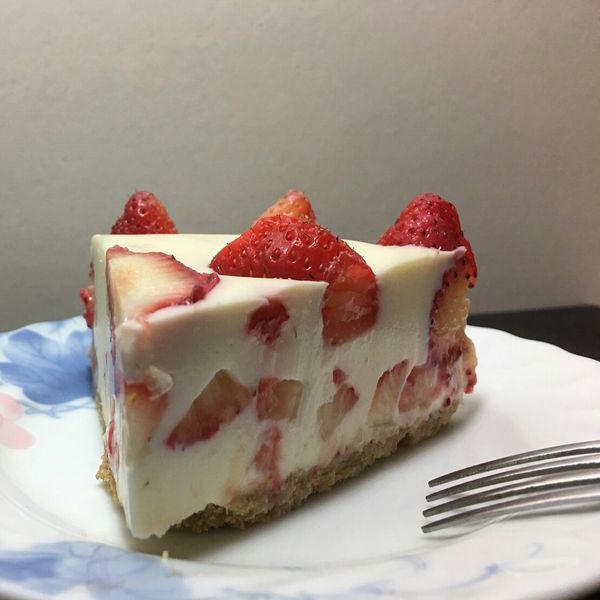 【免烤箱】特濃草莓生乳酪蛋糕：愛睏ru 一起做