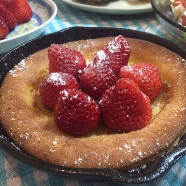 草莓藍莓荷蘭鬆餅(Dutch Baby)：蝦記廚房 一起做