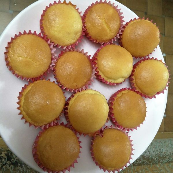 古早雞蛋糕 【免發粉】 : Anita  Lee一起做