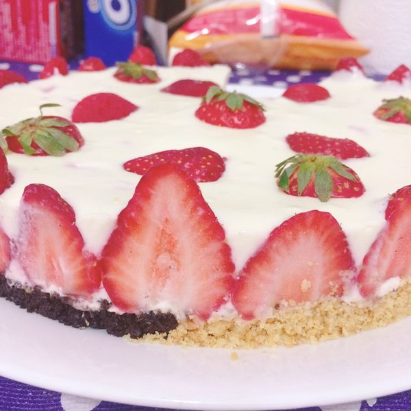 【免烤箱】特濃草莓生乳酪蛋糕：NinaNina 一起做