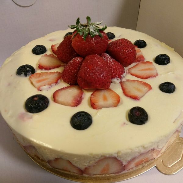 【免烤箱】特濃草莓生乳酪蛋糕：Iris Wang 一起做