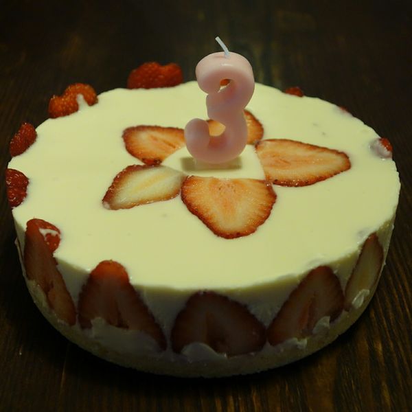 【免烤箱】特濃草莓生乳酪蛋糕：馬嘉嘉 一起做