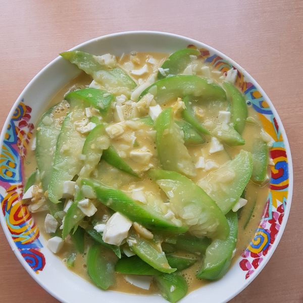 清爽開胃-鹹蛋炒絲瓜 : May  Pan一起做