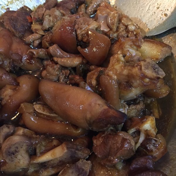 冰糖滷豬腳(電鍋版)：Penny Liu 一起做