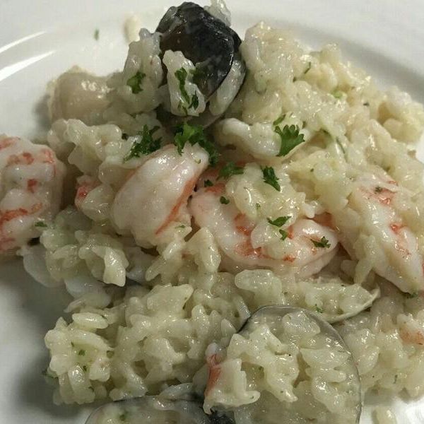 西餐丙級-義式海鮮飯 : 乙211白新佑一起做