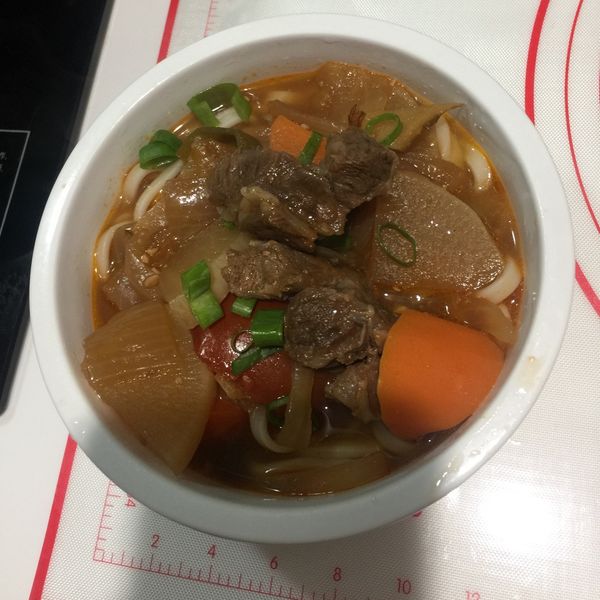 家常紅燒番茄牛肉麵 : saffi一起做