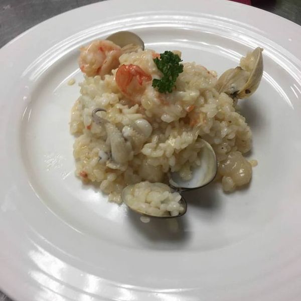 西餐丙級-義式海鮮飯 : 乙262王耀遠一起做