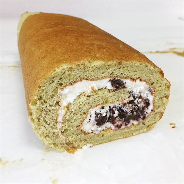 抹茶紅豆生乳捲（簡單安全的海綿蛋糕作法） : 張有佐一起做