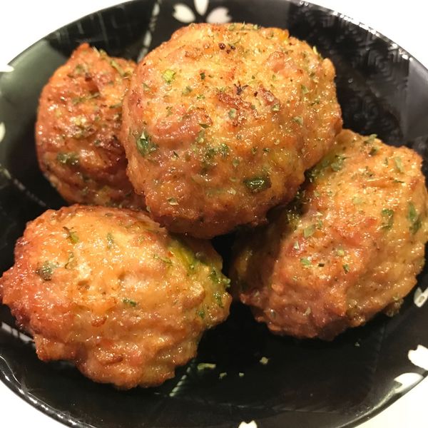 酥炸蝦肉丸子：Sylvie Liu 一起做