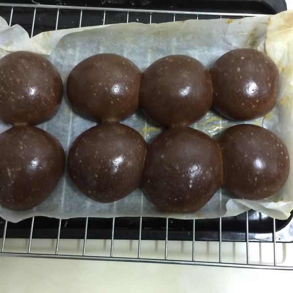 胖達人。黑眼豆豆~ 巧克力麵包。影片教學：wtsawhu 一起做