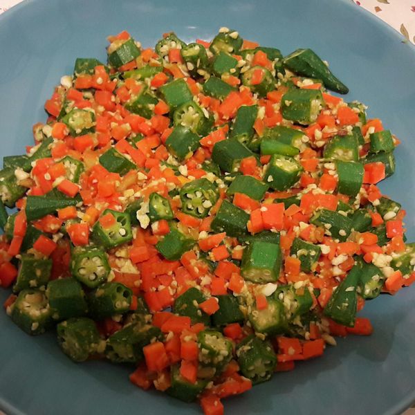 鹹蛋秋葵：ada 一起做