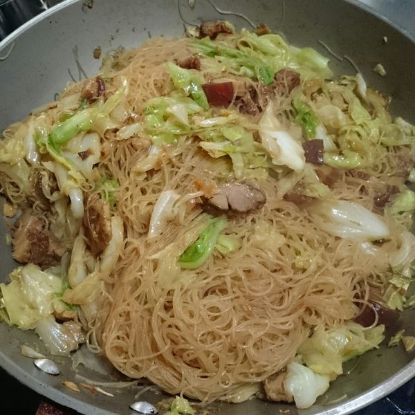 清冰箱料理-松阪豬肉炒米粉：林淑惠 一起做