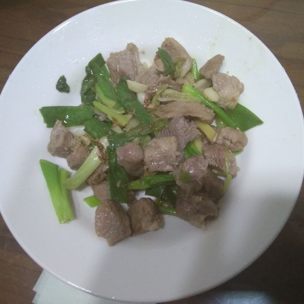 家常蔥爆豬肉絲：婷羽 一起做