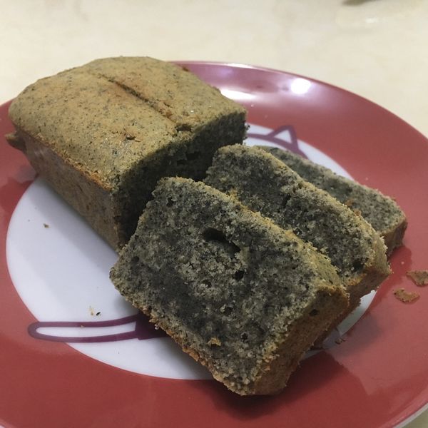 芝麻磅蛋糕(減糖減油版)：莊珺媁 一起做