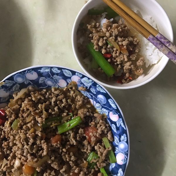 【快速】泰式打拋豬：Chih Chia Huang 一起做