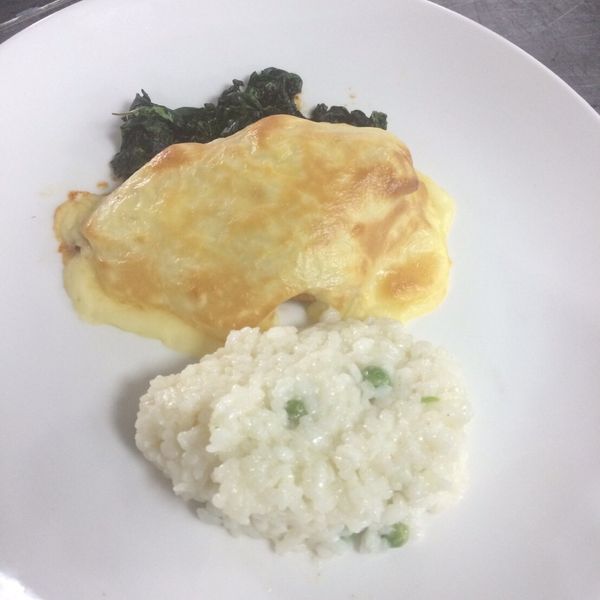 西餐丙級-佛羅倫斯雞胸附青豆飯 : 丙308廖怡禎一起做