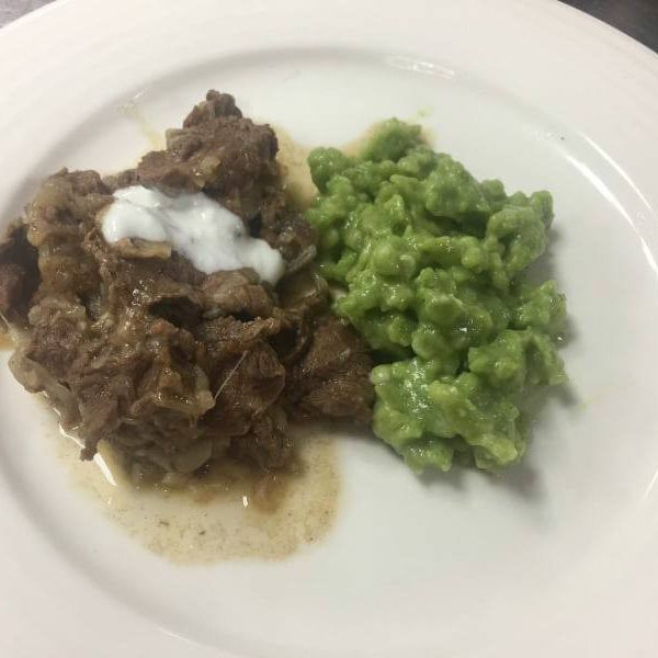 西餐丙級-羅宋炒牛肉附菠菜麵疙瘩 : 乙262王耀遠一起做