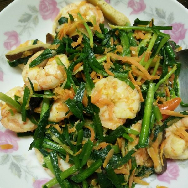 【鄉菇香】韭黃炒香菇蝦：王俞涵 一起做