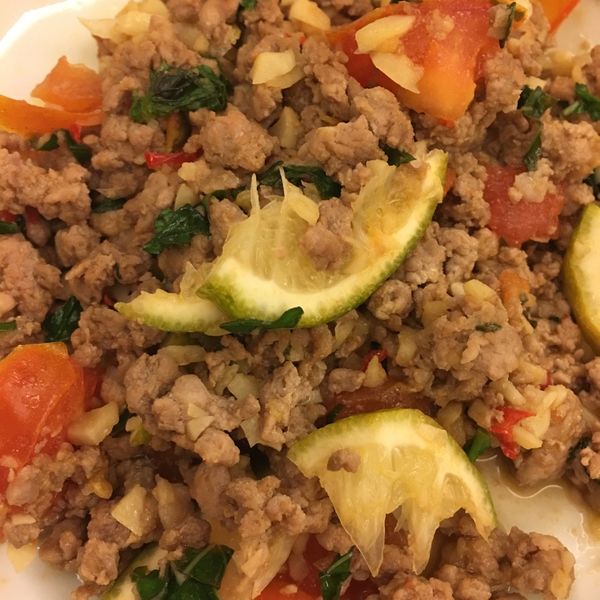 泰式打拋豬肉：Shin Lian Huang 一起做