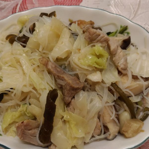 清冰箱料理-松阪豬肉炒米粉：barbydog 一起做