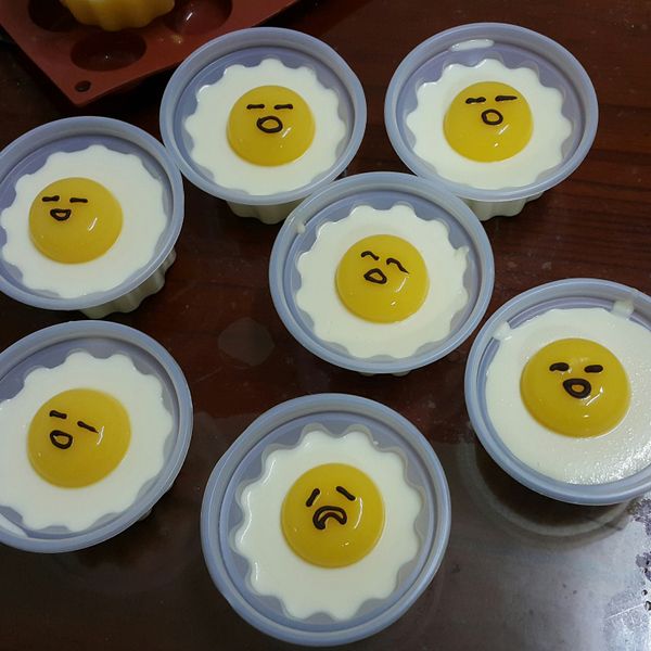 【蛋黃哥芒果布丁凍奶酪】：Chen Mayi 一起做