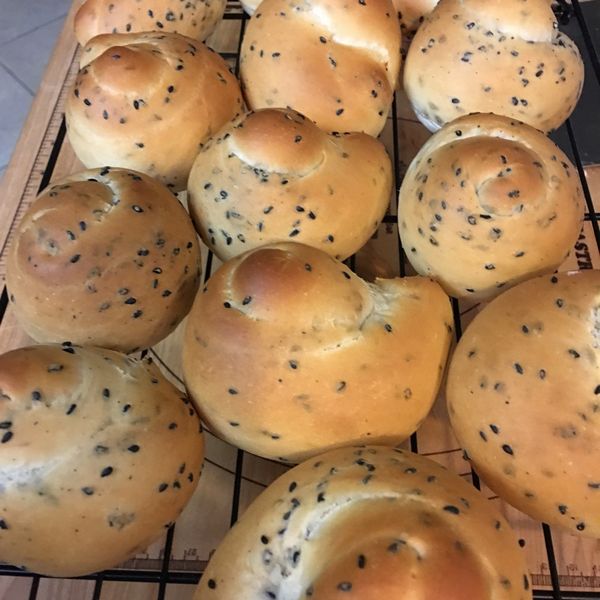 芝麻奶香手撕麵包 : Daisy Chou一起做