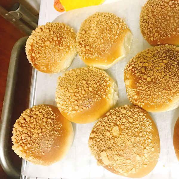 香酥粒奶酥麵包 : 黃詩詩一起做