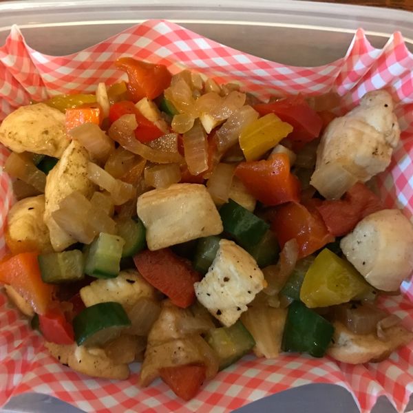 五色嫩雞丁 : 周日懷一起做