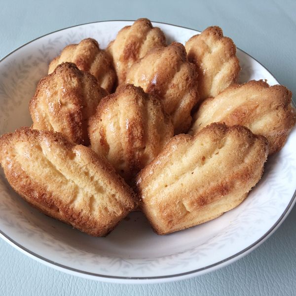 幸福的午後小點~蜂蜜檸檬馬德蓮 : 柚子媽一起做