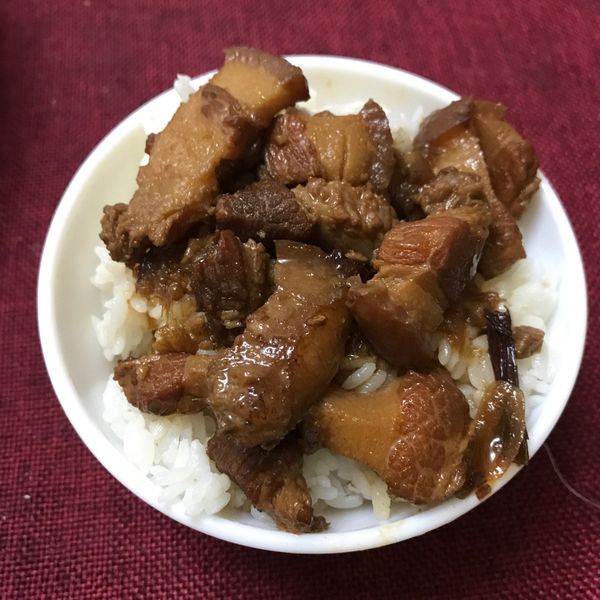 夜巿魯肉飯[淬釀純粹台灣味] : Shasha Zhang一起做