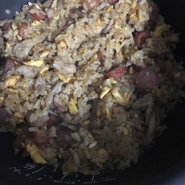 肉絲蛋炒飯：蛋糕妹 一起做