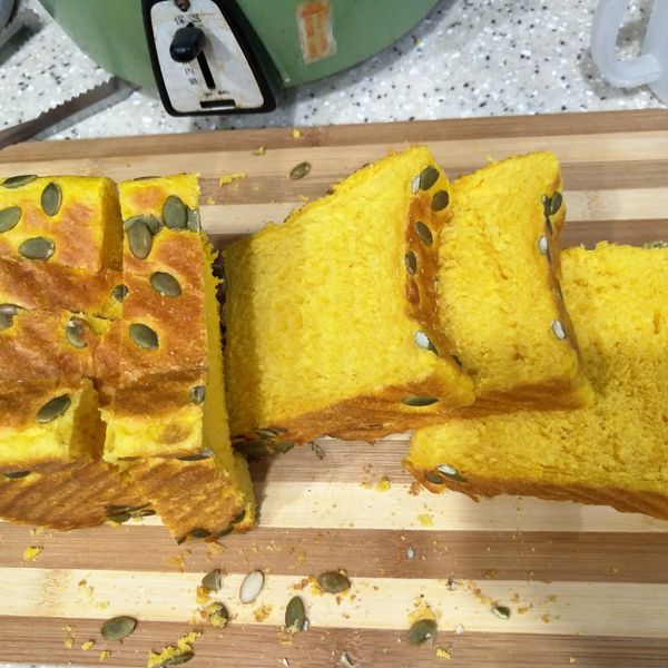 南瓜吐司麵包：楊碧君 一起做