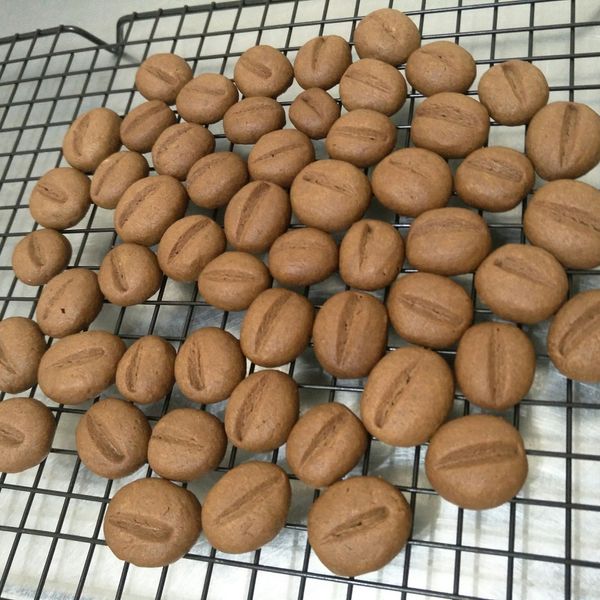 咖啡豆造型餅乾 : 墨翎一起做