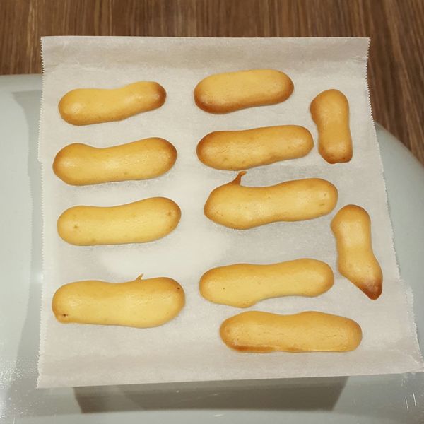 『寶寶食譜』無油手指餅乾(三種材料)：陳亮亮 一起做