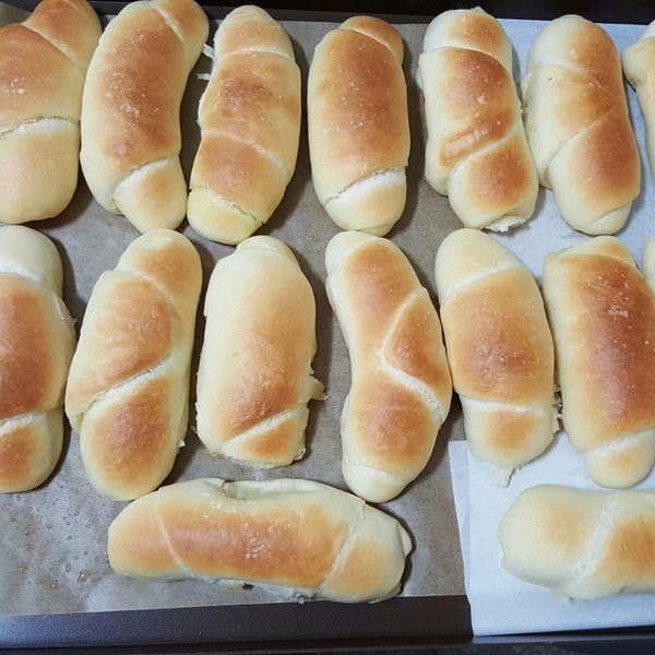 奶油鹽之花麵包捲免麵包機 : Yimei Lin一起做