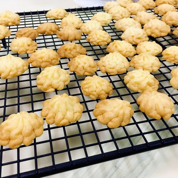 維也納奶油酥餅：Lilies  一起做