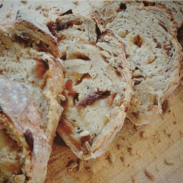 酒香桂圓核桃麵包：Iris St Onge 一起做