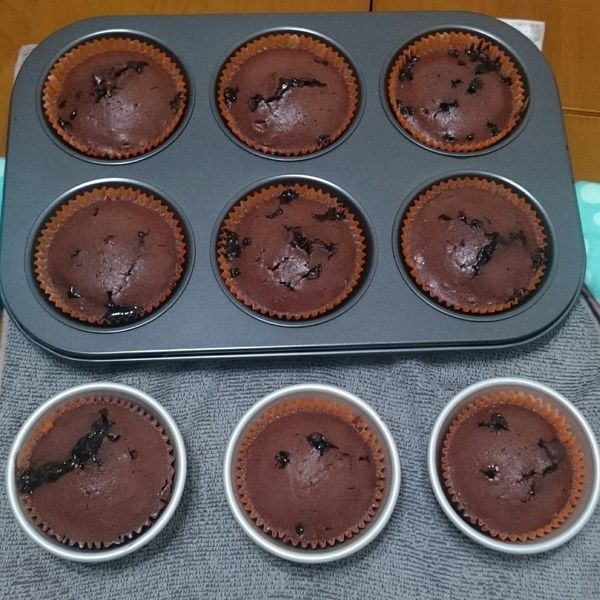 巧克力馬芬蛋糕#新手也會做：Ruby Huang 一起做