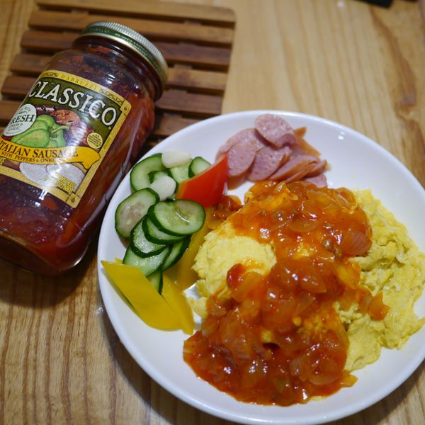 義式臘腸歐姆蛋包飯 : snowy一起做