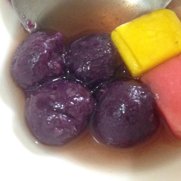 紫薯圓(地瓜圓) : 靜菲一起做
