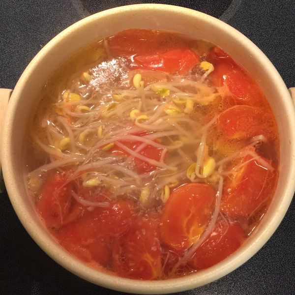 [黃豆芽番茄排骨湯]簡易家常菜：Ann Cheng 一起做