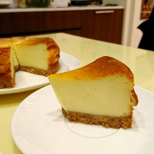 紐約重乳酪蛋糕佐覆盆子淋醬 水波爐烘烤：療癒餐桌の食光 一起做