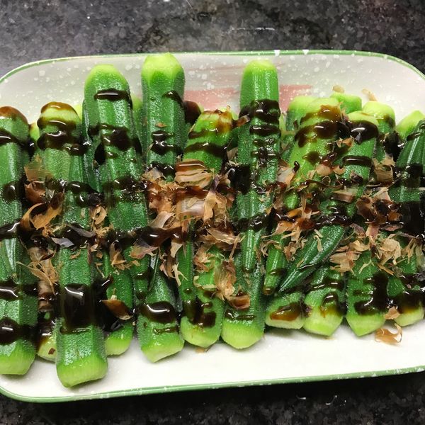 洋蔥涼拌秋葵【淬釀全菜單挑戰賽】 : 張鞦韆一起做