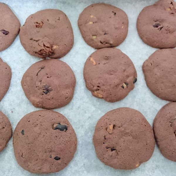 電鍋&電子鍋餅乾。巧克力核桃酥餅。免烤箱 : 曾莉閔一起做