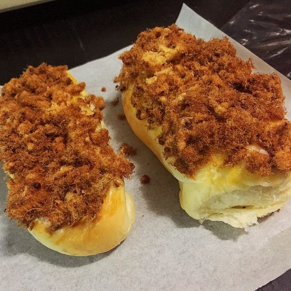 五分鐘免揉麵包~濃郁的兒時味-肉鬆海苔麵包:Abby 一起做