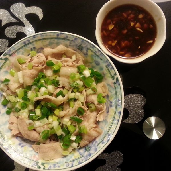 【粉豬兒】蒜泥白肉 : 安琪拉一起做