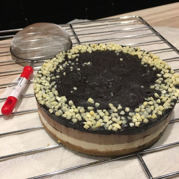 cher一起做了巧克力雙重奏乳酪蛋糕（5吋、免烤箱）